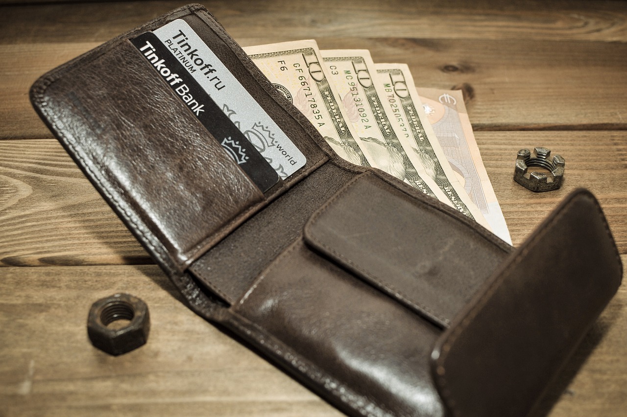 How to Use Wallets for Buying Digital Goods and Services